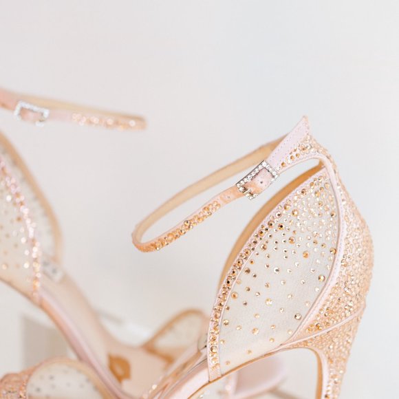 Badgley Mischka Rare Shiraz Blush Satin 7.5 Dress Sandal Stiletto Heels - Picture 2 of 16